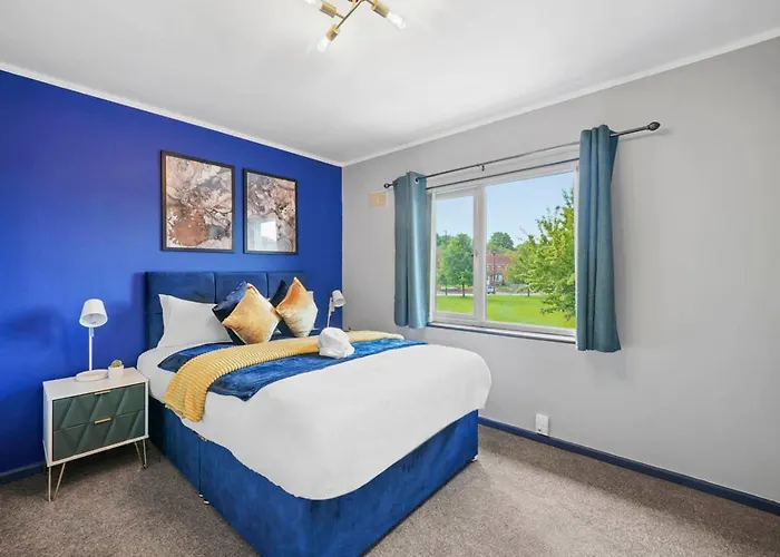 Spacious Luxury Garden House Free Parking *