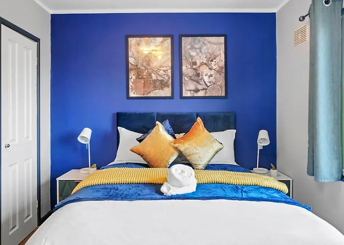 Spacious Luxury Garden House Free Parking